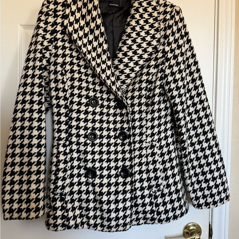 Rampage Black and White Houndstooth Blazer
